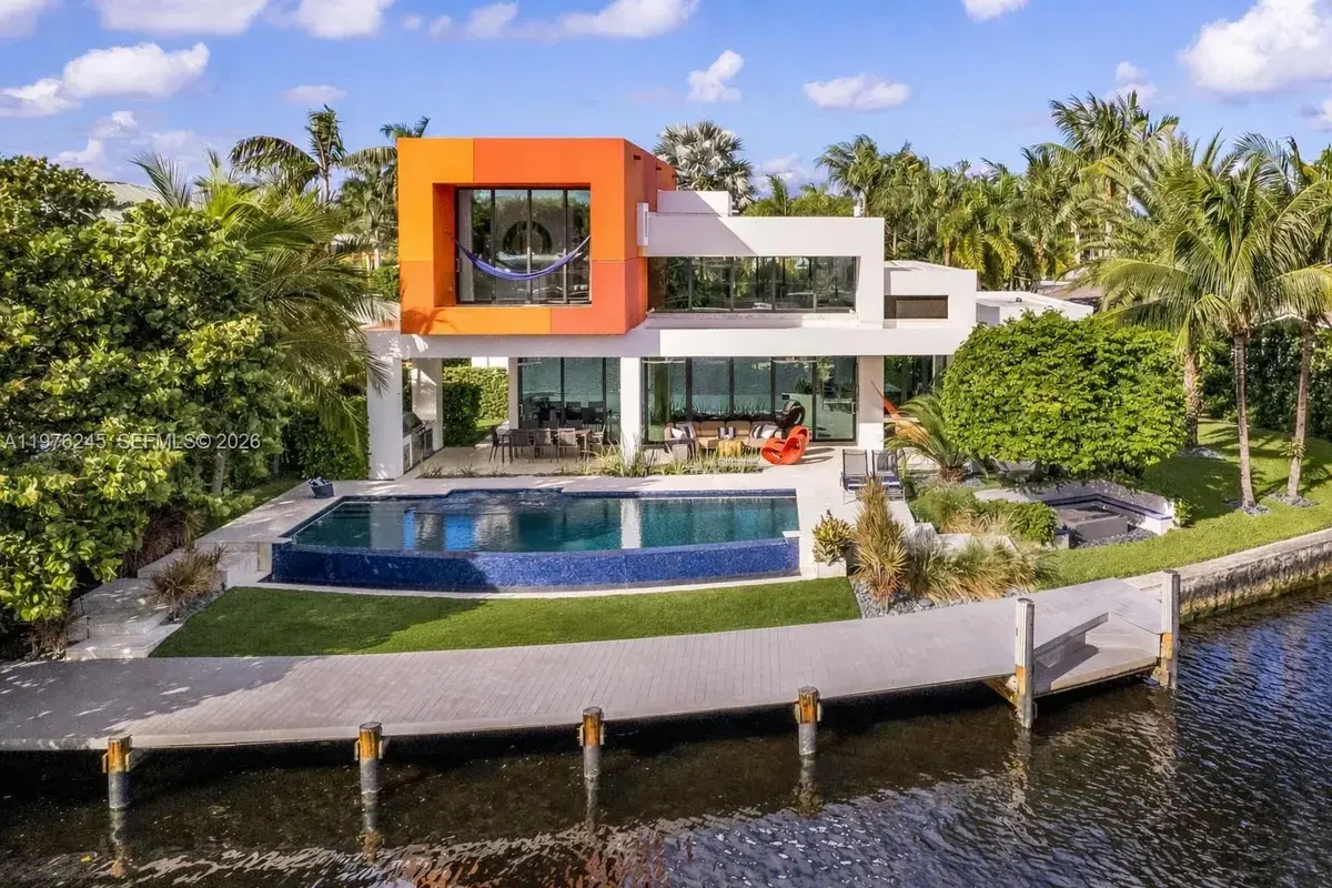 2101 NE 20th Ave, Wilton Manors FL 33305