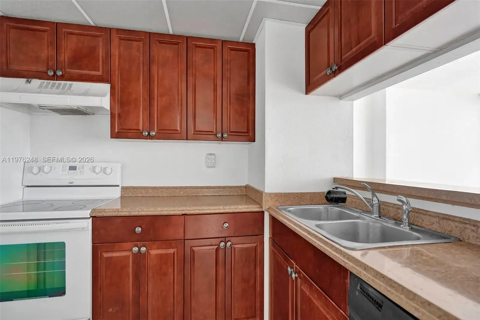 7601 E Treasure Dr # 2205, North Bay Village FL 33141 photo 3