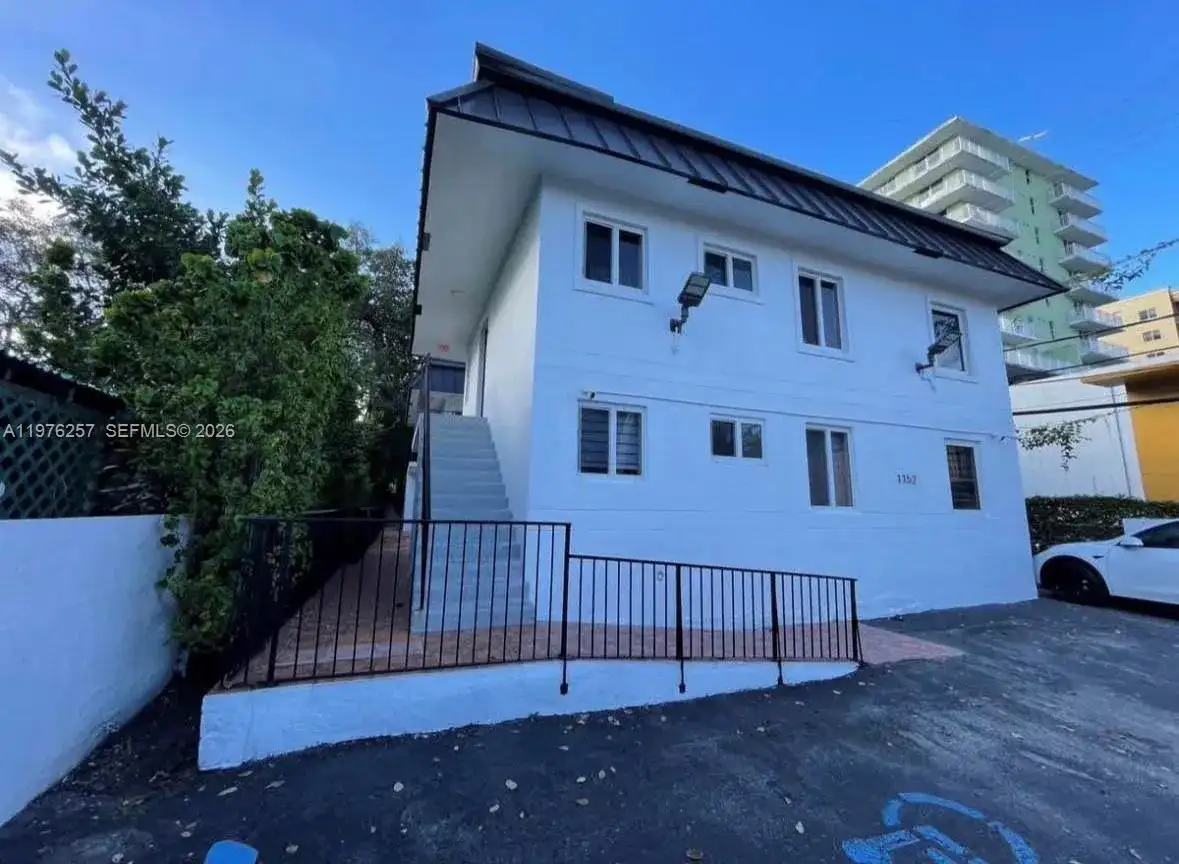 1152 NW 3rd St # 2, Miami FL 33128 photo 2