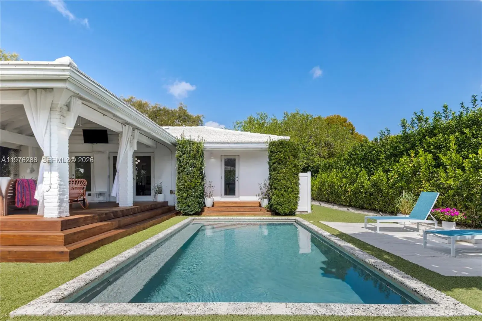 1098 NE 99th St, Miami Shores FL 33138