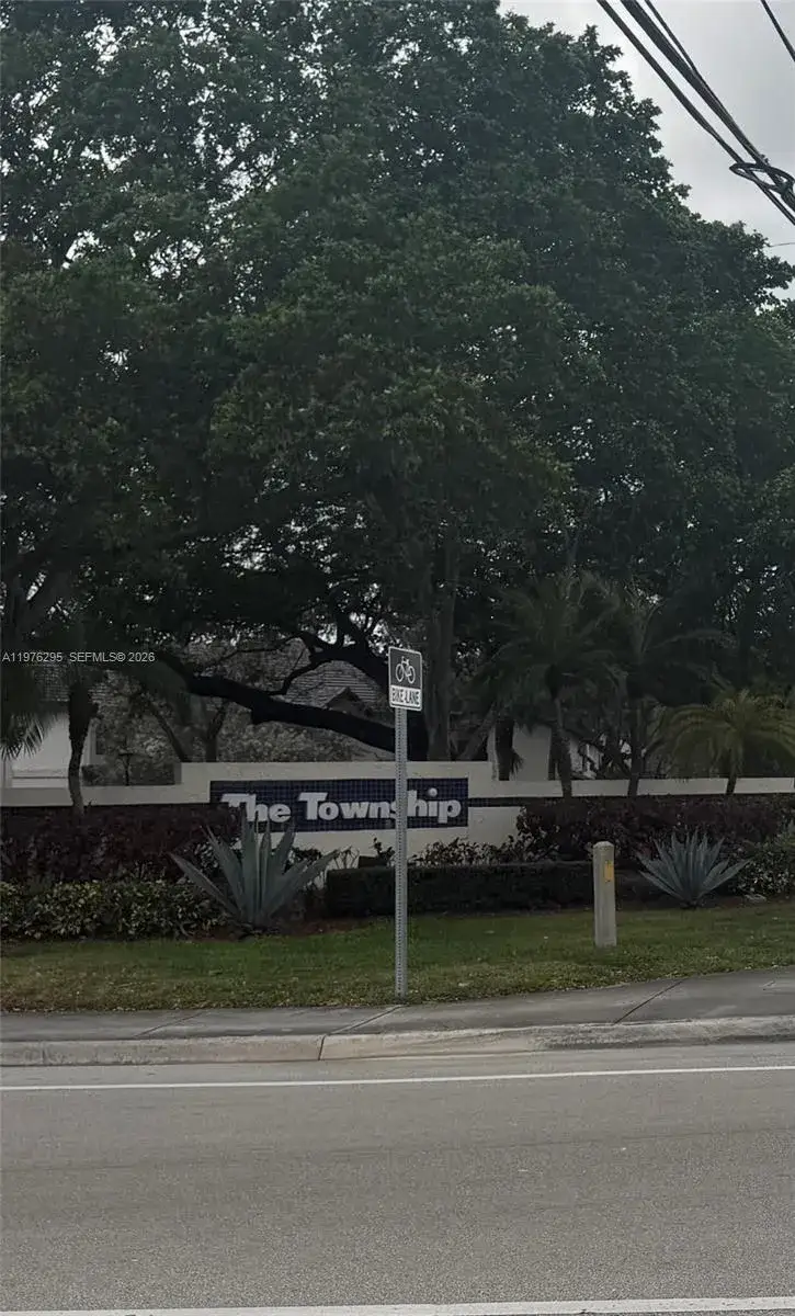 2590 N Carambola Cir N # 1877, Coconut Creek FL 33066