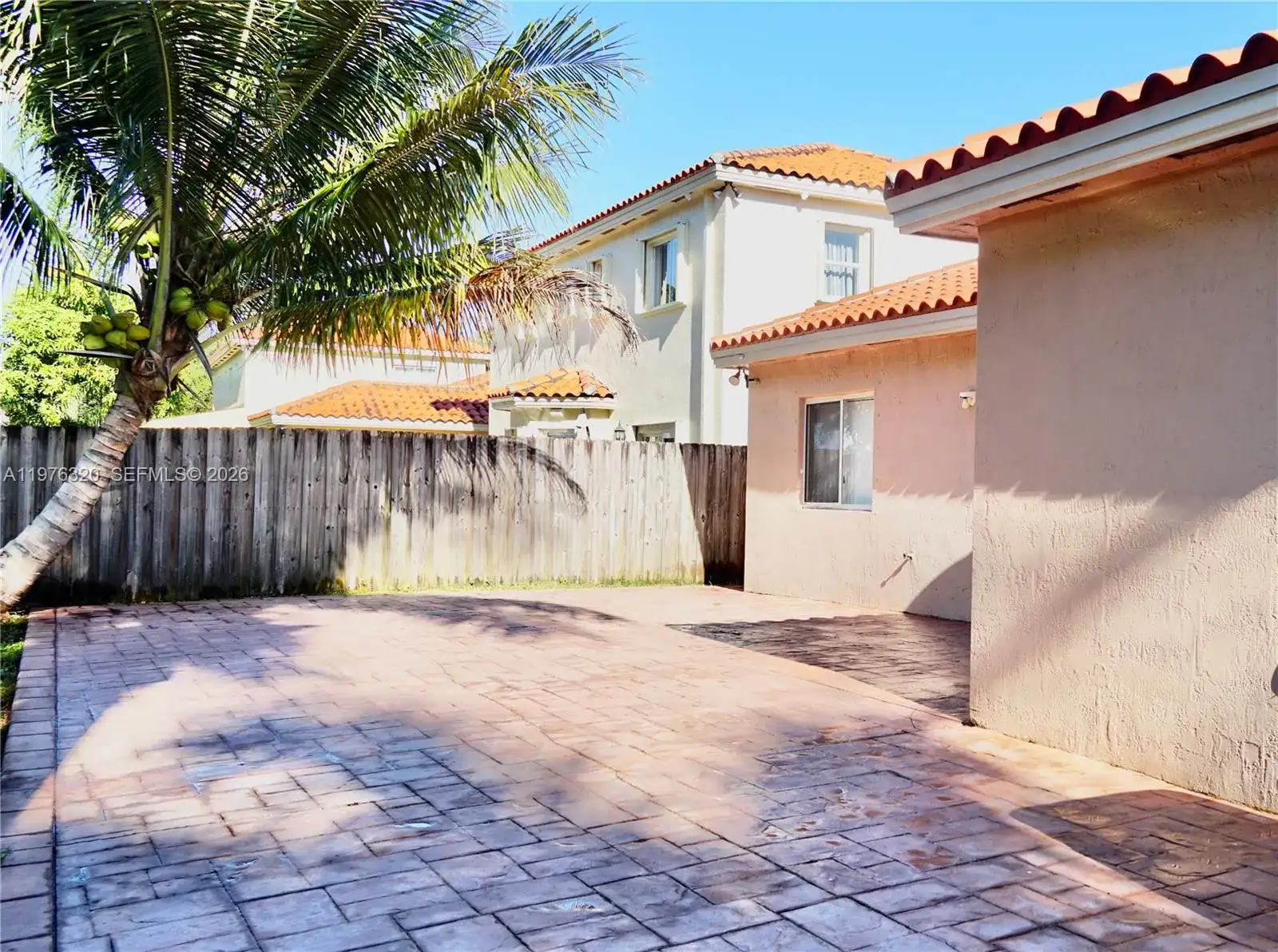 2048 NE 35th Ave, Homestead FL 33033 photo 4
