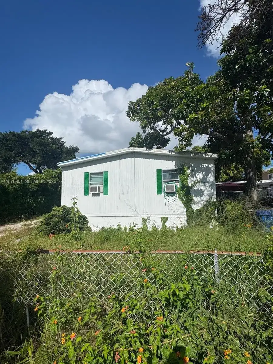 13 Judy Pl, Key Largo FL 33037 photo 2