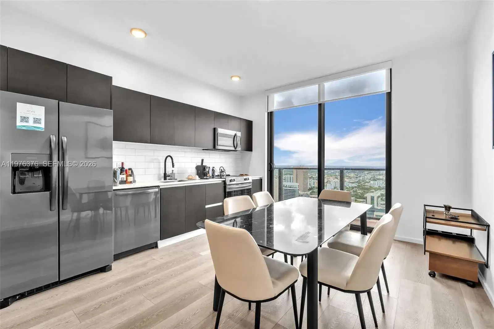 398 NE 5th St # 4701, Miami FL 33132 photo 2