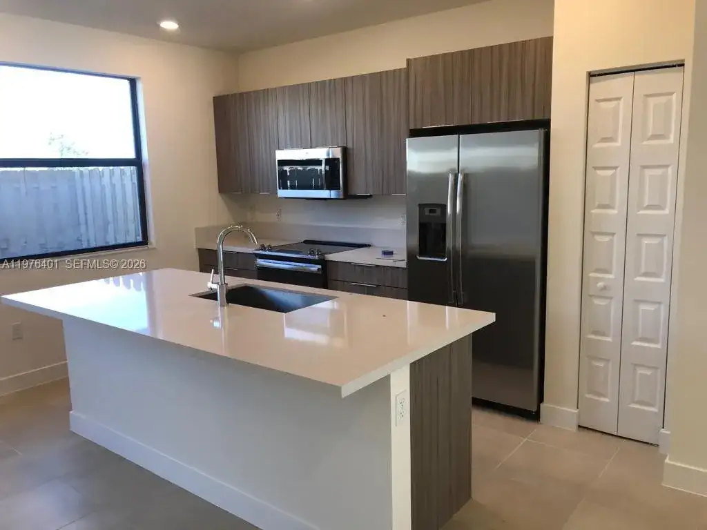 10431 NW 82nd St # 5, Doral FL 33178 photo 4