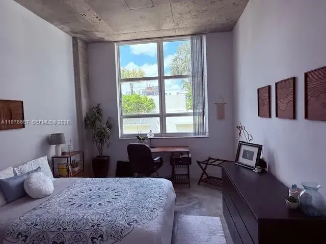 2001 Biscayne Blvd # 2502, Miami FL 33137
