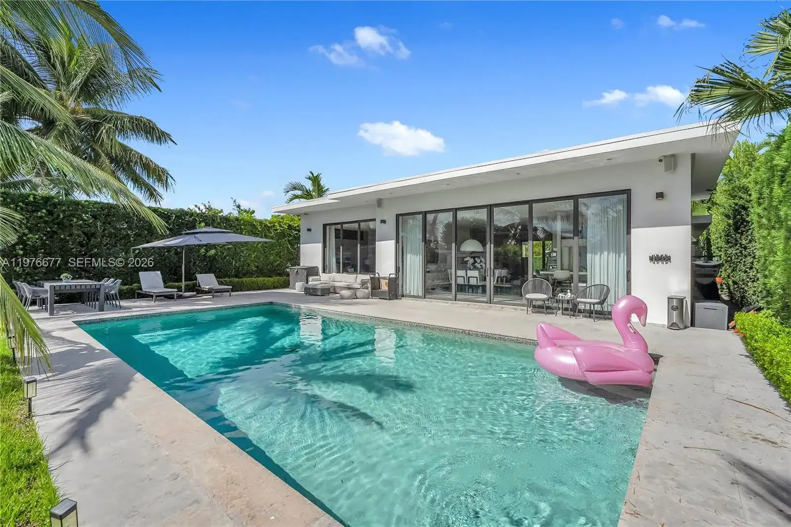 1540 Cleveland Rd, Miami Beach FL 33141 photo 2