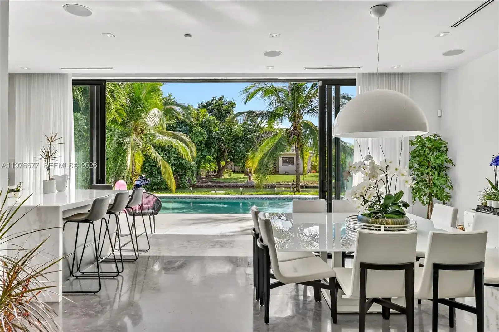 1540 Cleveland Rd, Miami Beach FL 33141 photo 3