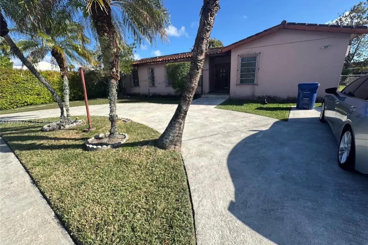 10730 SW 66th Dr, Miami FL 33173