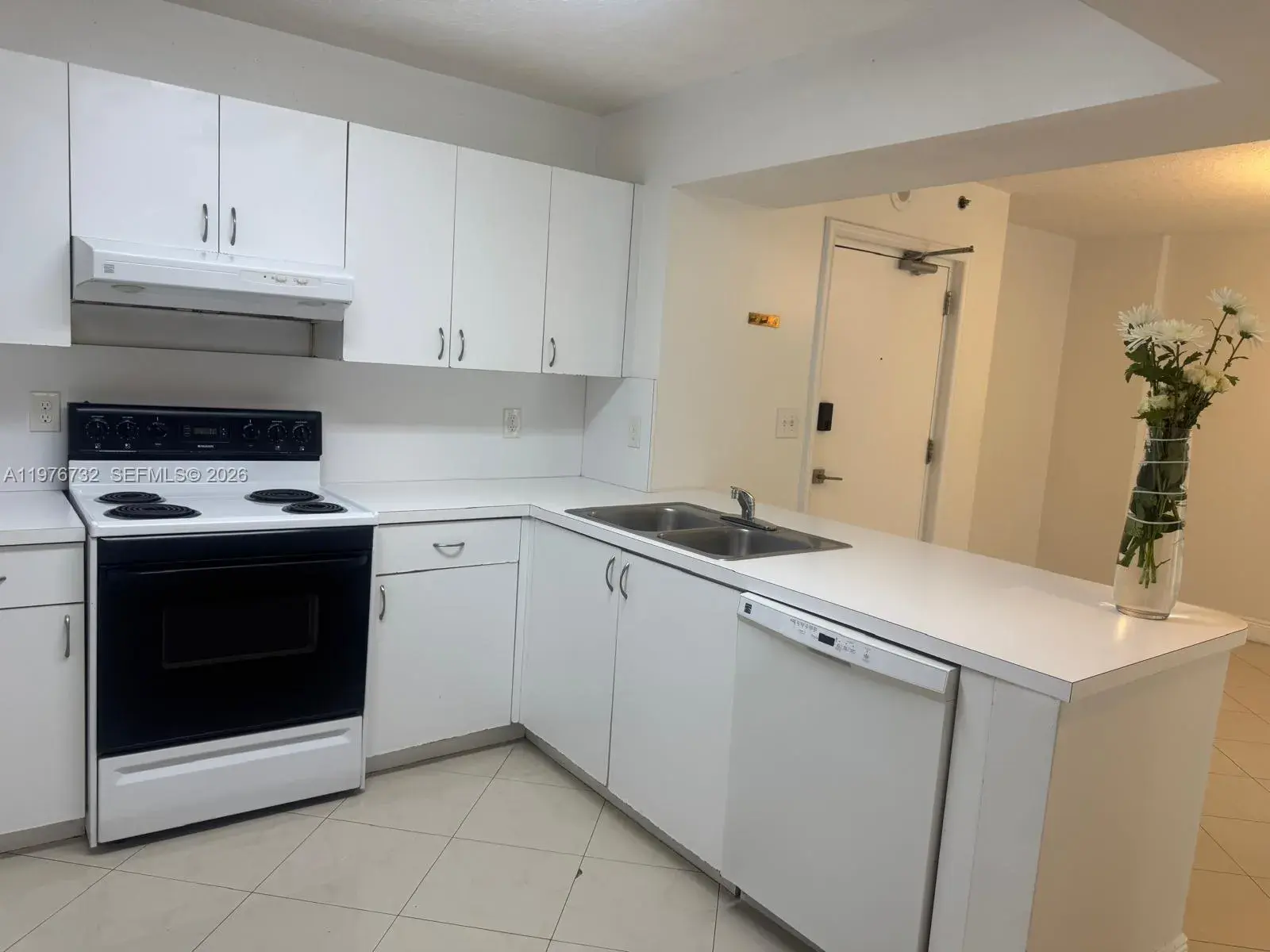 104 SW 9th St # 1403, Miami FL 33130