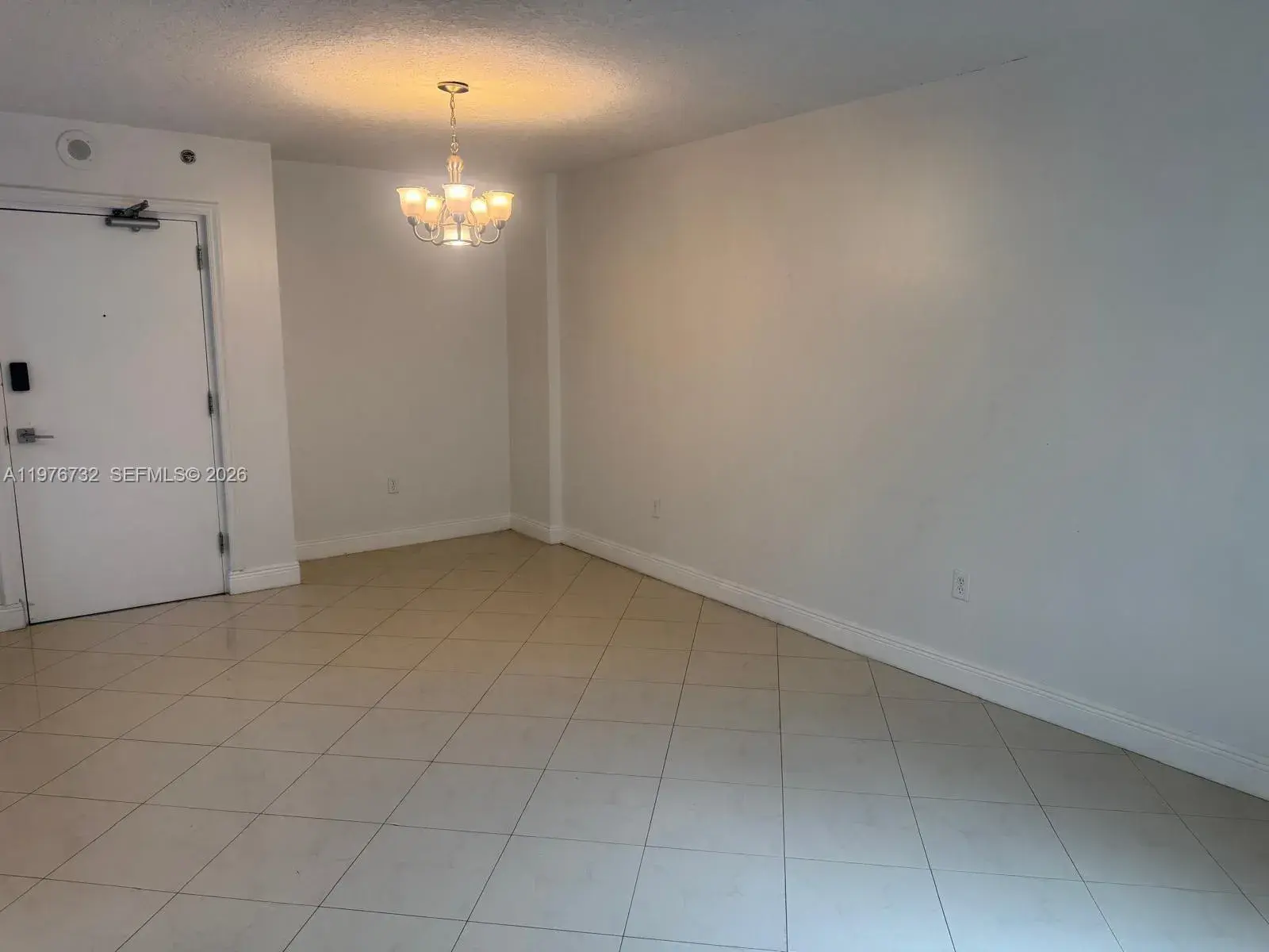 104 SW 9th St # 1403, Miami FL 33130