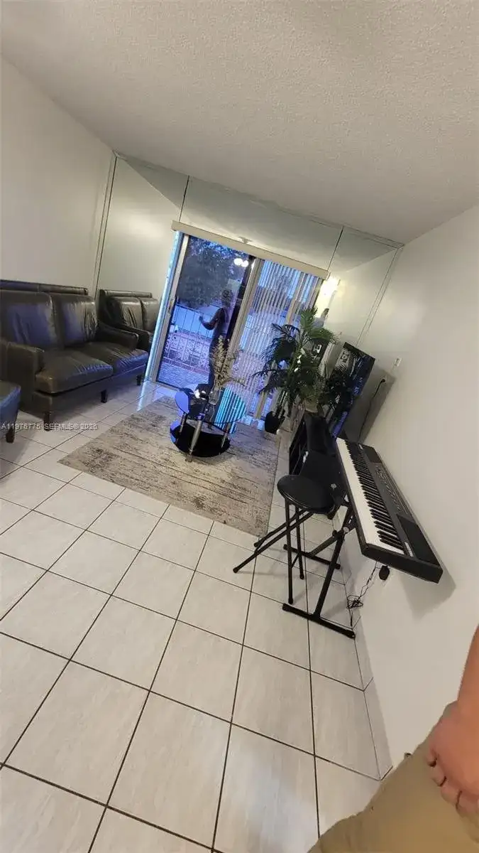 6820 W Flagler St # 207, Miami FL 33144 photo 4