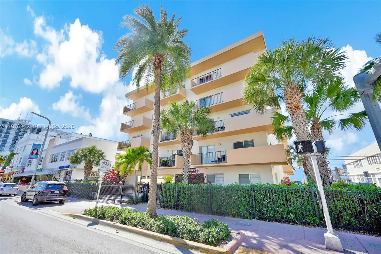 2 bedroom 2 bath Residential for sale at 1150 Collins Ave # 405, Miami Beach FL 33139