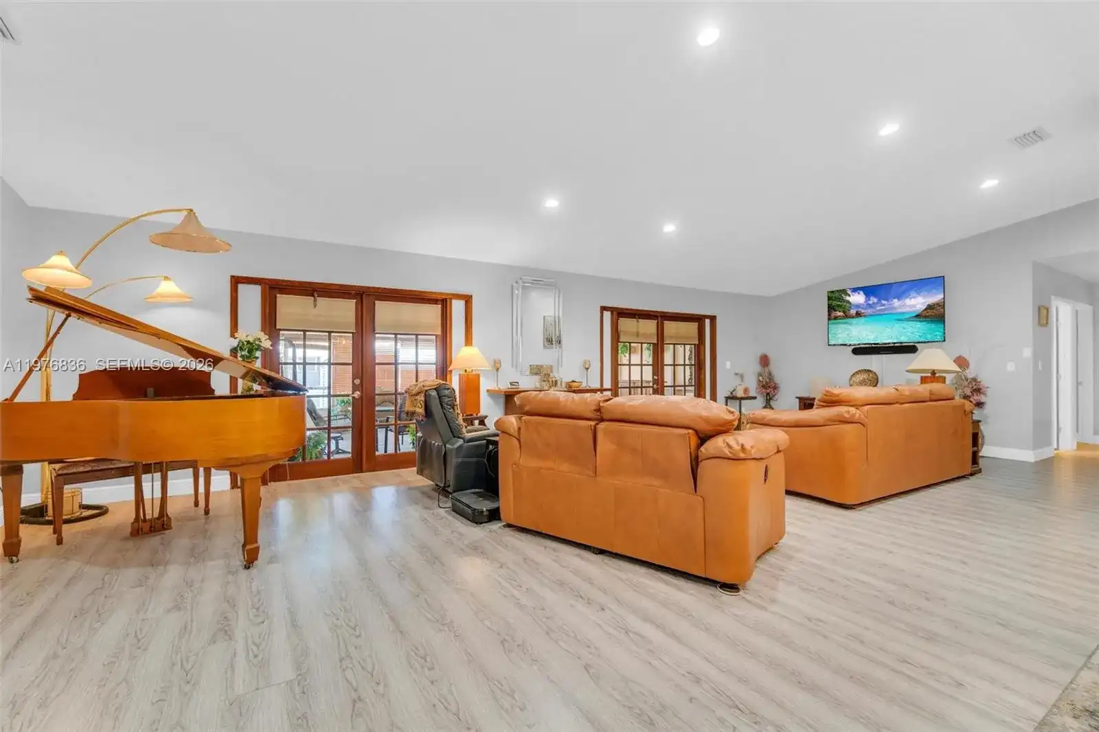 18201 SW 87th Ave, Palmetto Bay FL 33157