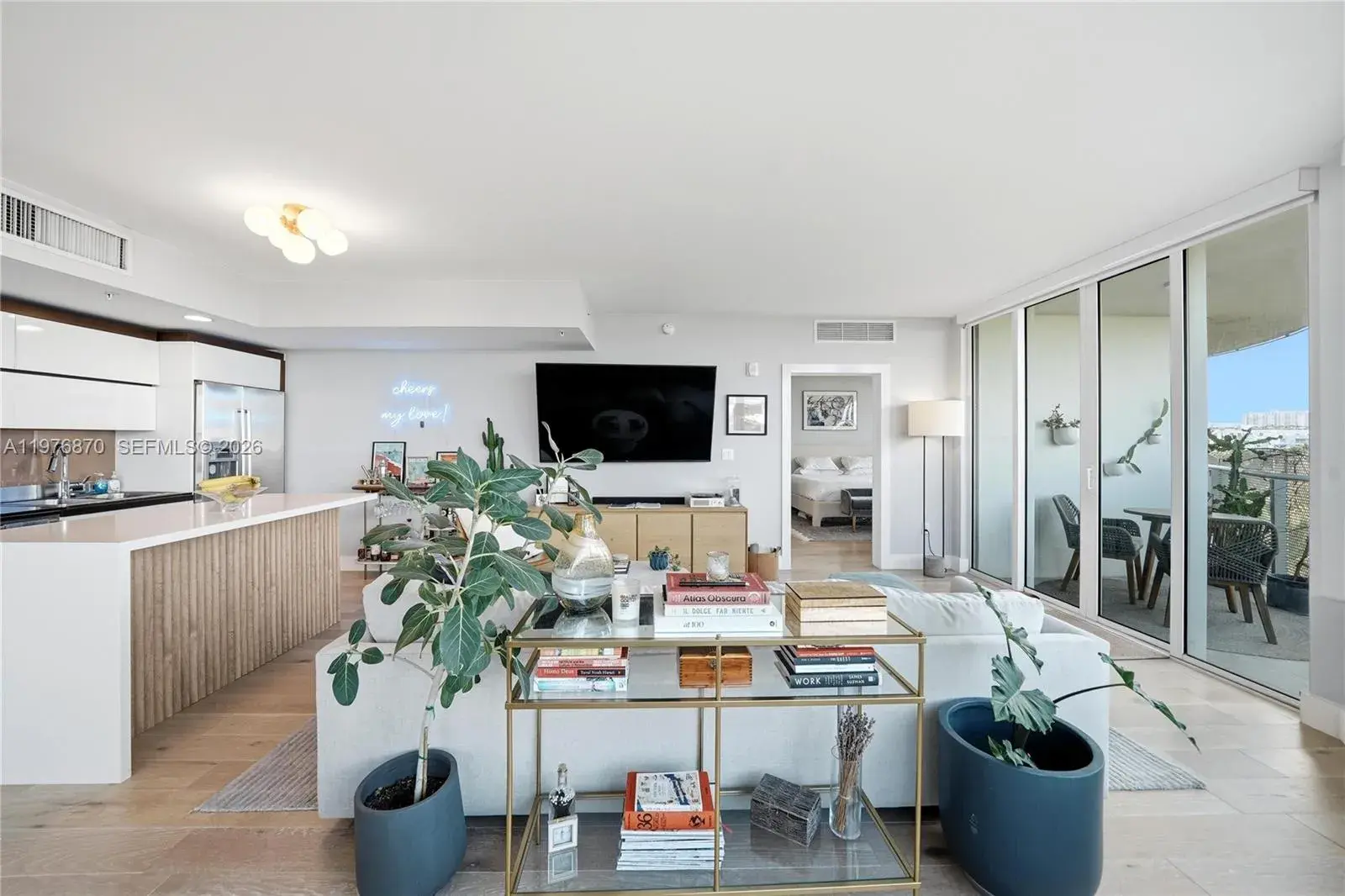 2155 Washington Ct # 507, Miami Beach FL 33139 photo 3