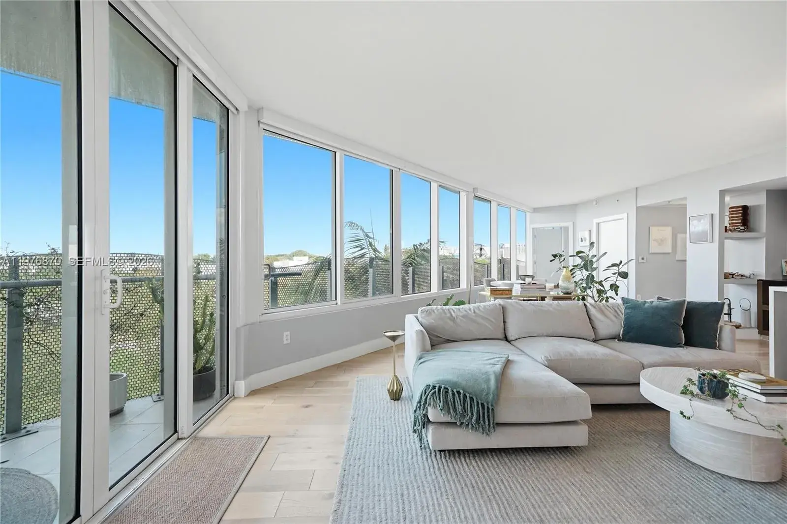 2155 Washington Ct # 507, Miami Beach FL 33139 photo 4
