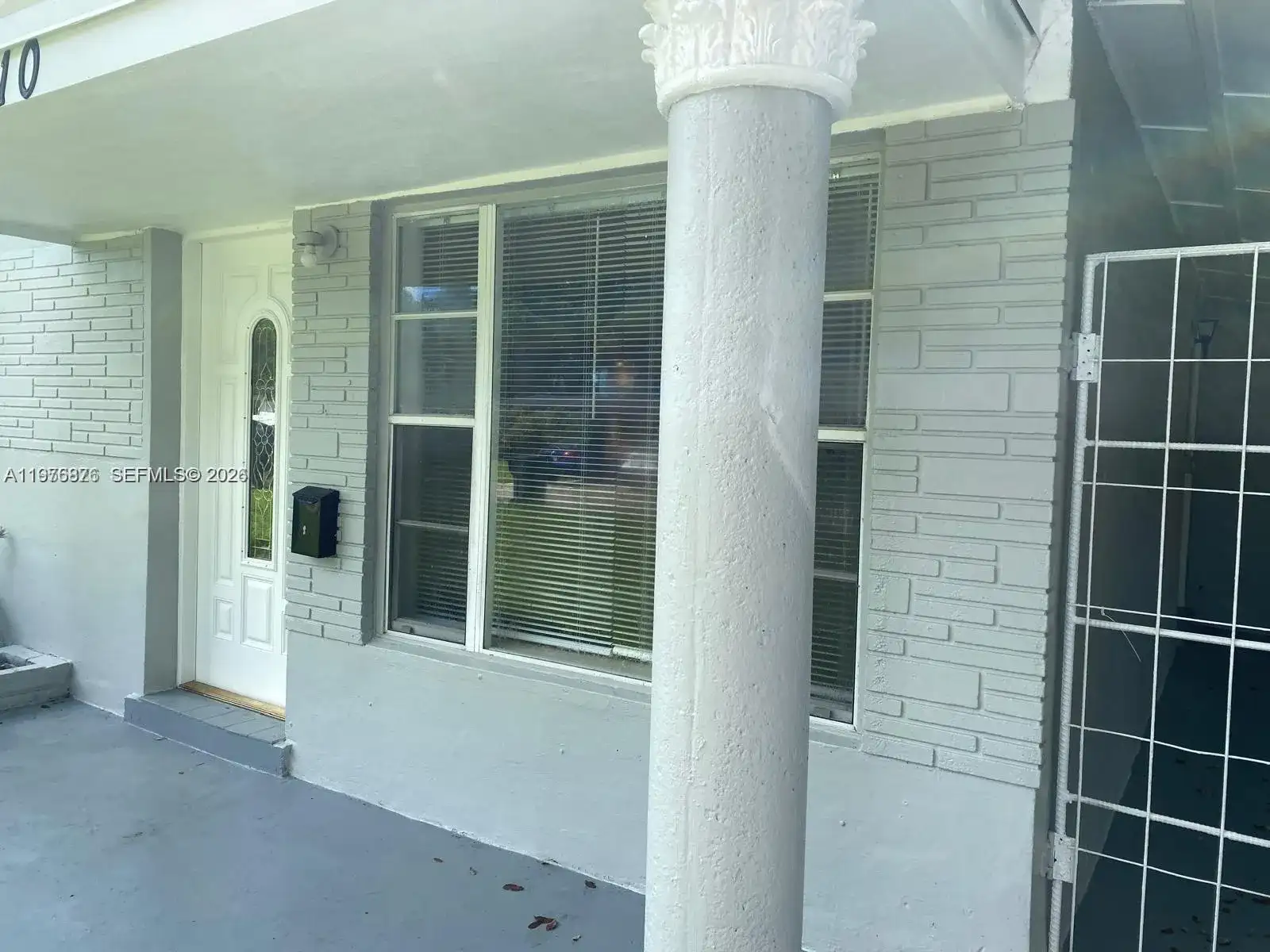 5710 Douglas St, Hollywood FL 33021 photo 2