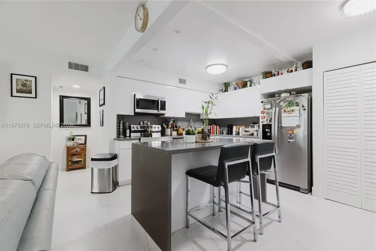 2621 SW 12th Ter, Fort Lauderdale FL 33315