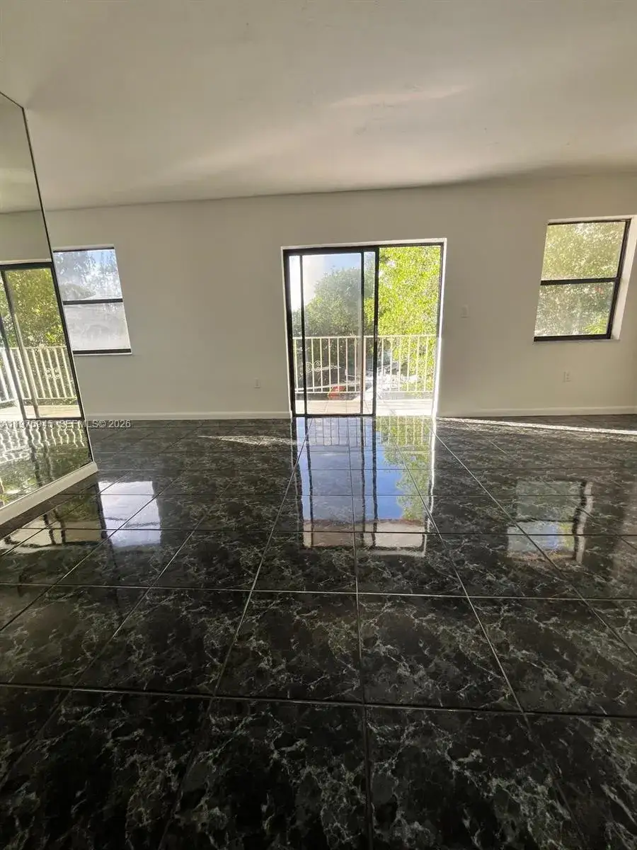 3522 NE 166th St # 10, North Miami Beach FL 33160