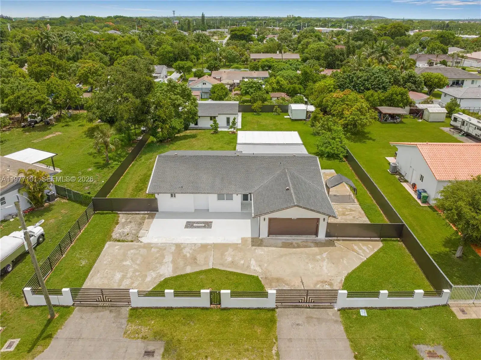 3 bedroom 2 bath Residential for sale at 22601 SW 127th Ave, Miami FL 33170