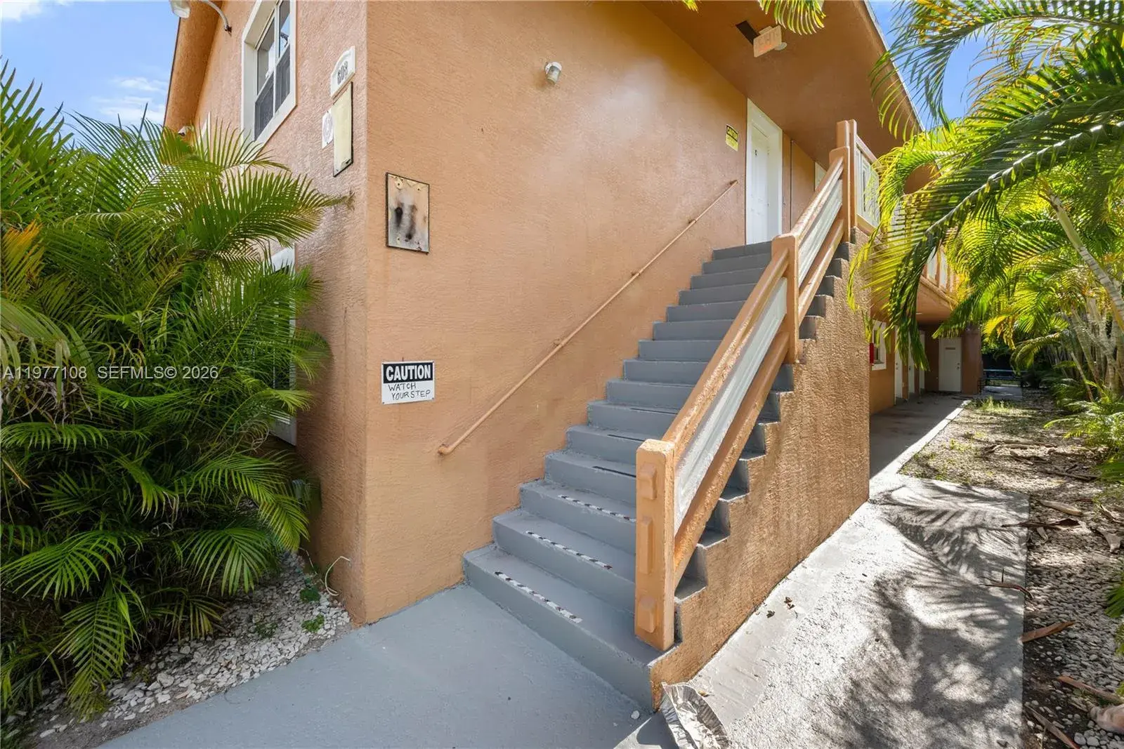 608 SW 16th Ave # 4, Fort Lauderdale FL 33312