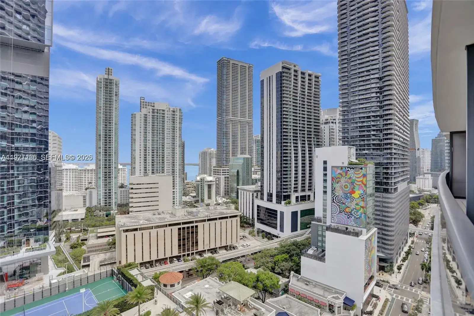 45 SW 9th St # 2001, Miami FL 33130 photo 3