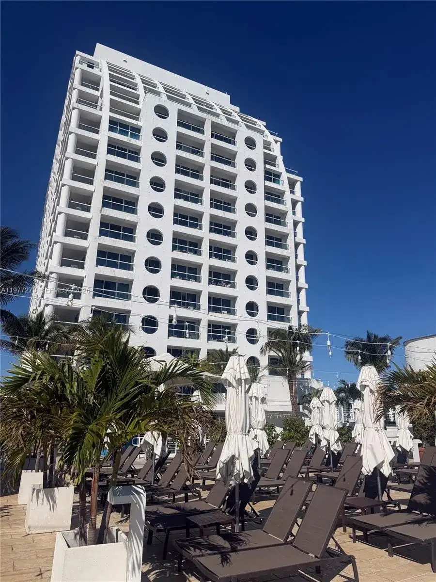 551 N Fort Lauderdale Beach Blvd # R1810, Fort Lauderdale FL 33304 photo 2