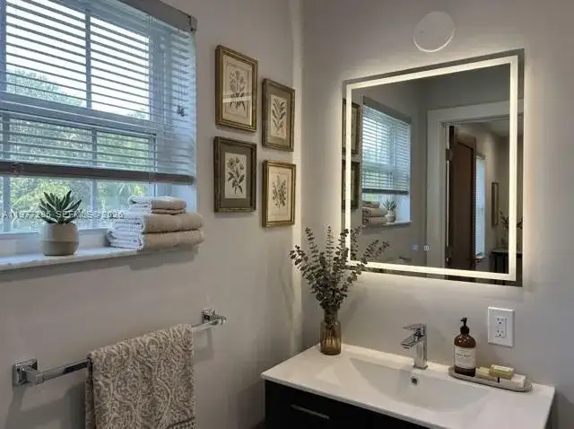1500 NE 137th St, North Miami FL 33161 photo 3