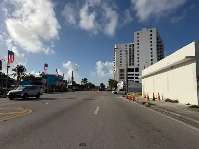102 NW 22nd Ave, Miami FL 33125 photo 4