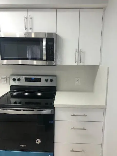 550 S Park Rd # 8, Hollywood FL 33021