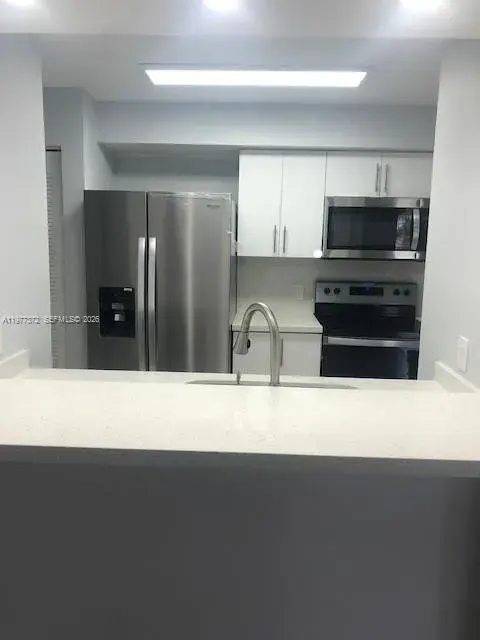 550 S Park Rd # 8, Hollywood FL 33021