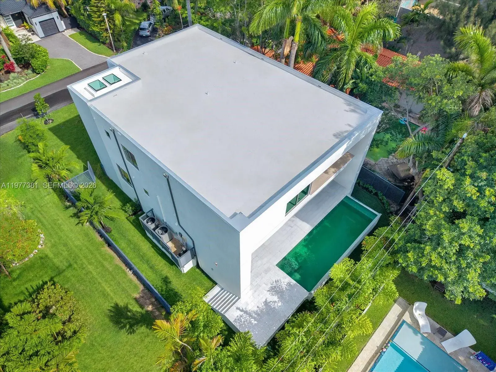 7701 Coquina Dr, North Bay Village FL 33141