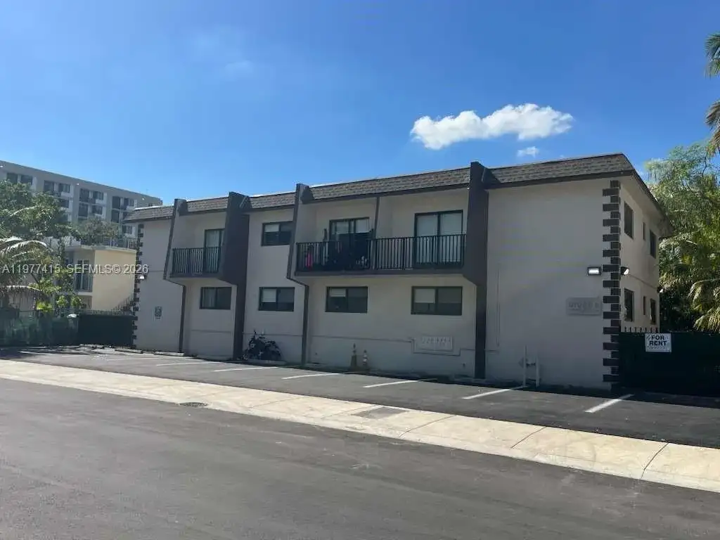 1484 NW 15th Avenue # 3, Miami FL 33125 photo 2