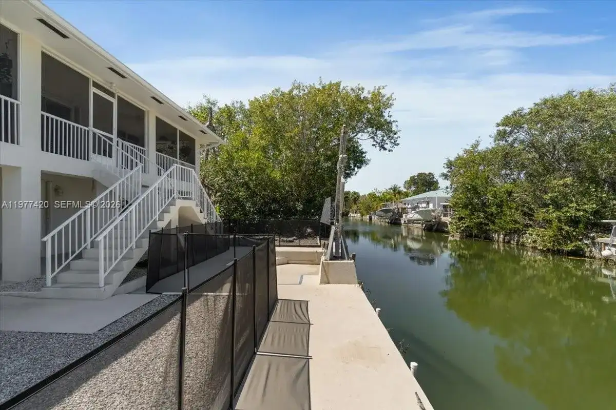 29051 Magnolia Ln, Big Pine FL 33043 photo 3