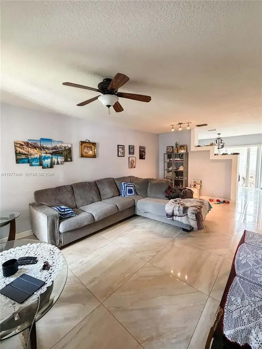2323 SW 85Way, Miramar FL 33025 photo 2