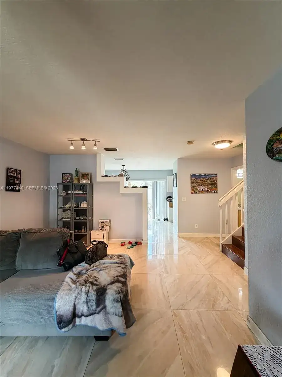 2323 SW 85Way, Miramar FL 33025 photo 5