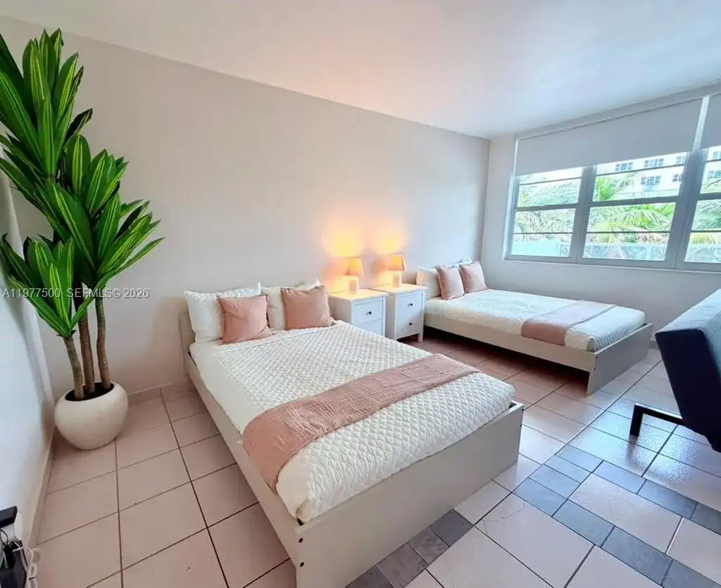 100 Lincoln Rd # 304, Miami Beach FL 33139 photo 3