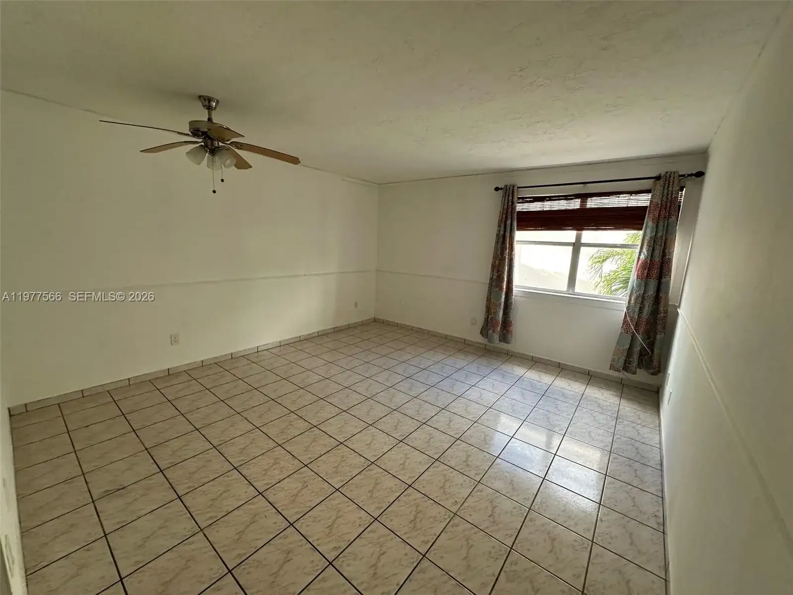 5501 NW 7th St # E305, Miami FL 33126 photo 2