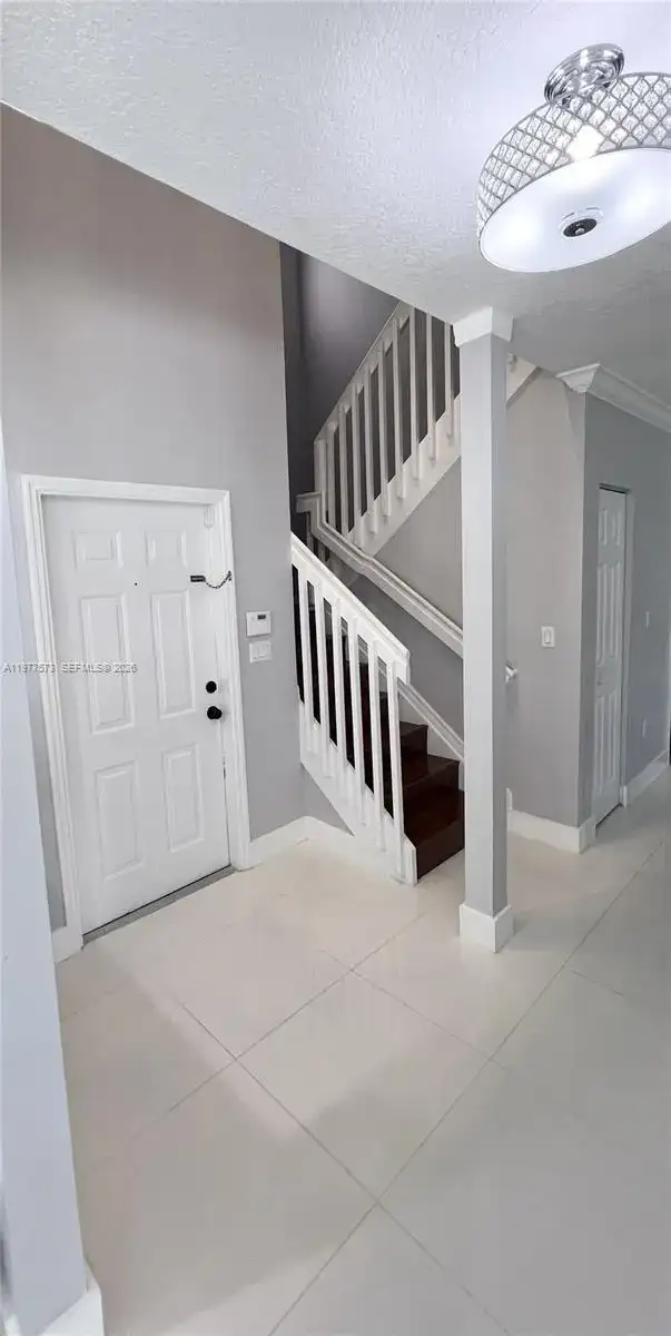 20830 SW 90th Pl, Cutler Bay FL 33189 photo 3
