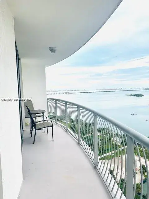 1750 N Bayshore Dr # 2302, Miami FL 33132