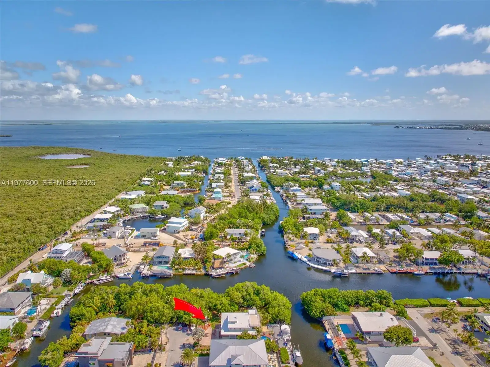 894 Ellen Dr, Key Largo FL 33037 photo 2