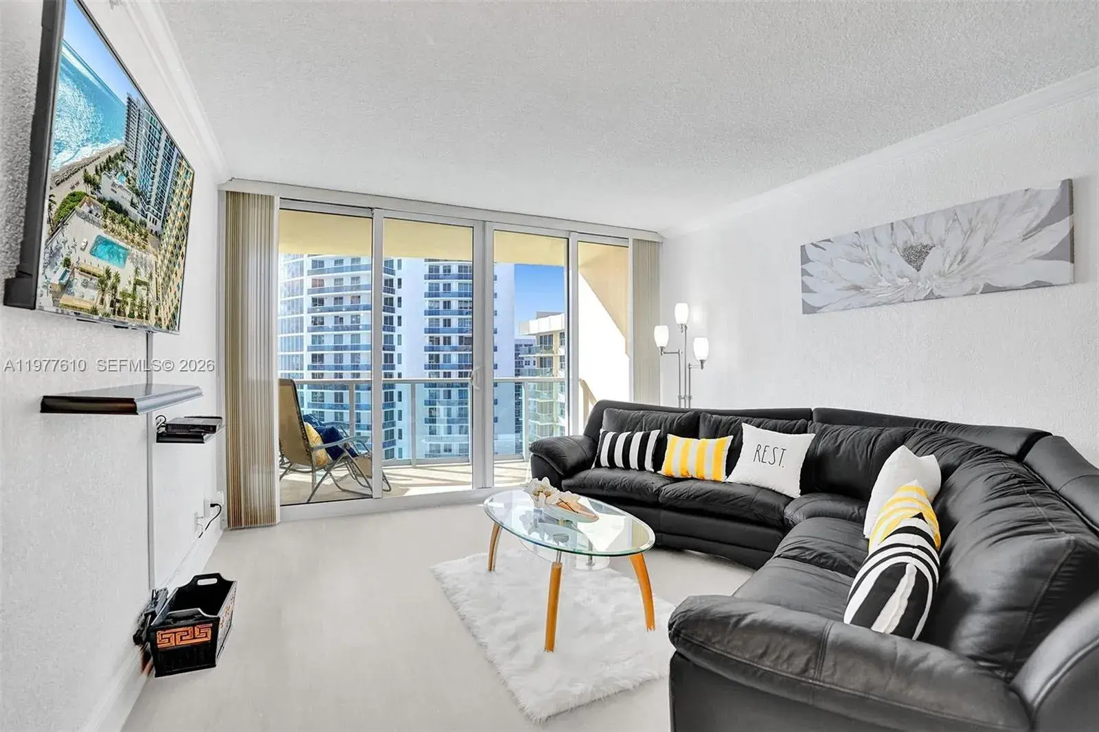 2501 S Ocean Dr, Hollywood FL 33019