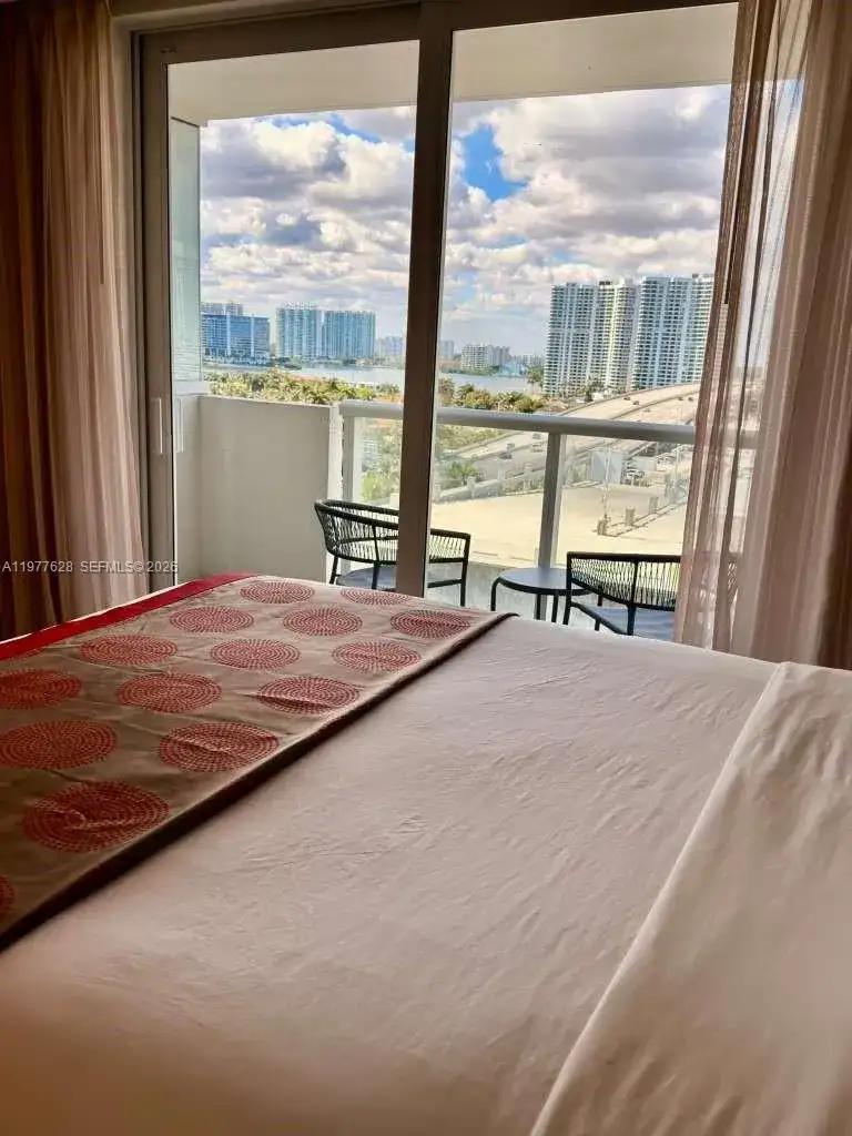 19201 Collins Ave # 933, Sunny Isles Beach FL 33160 photo 4