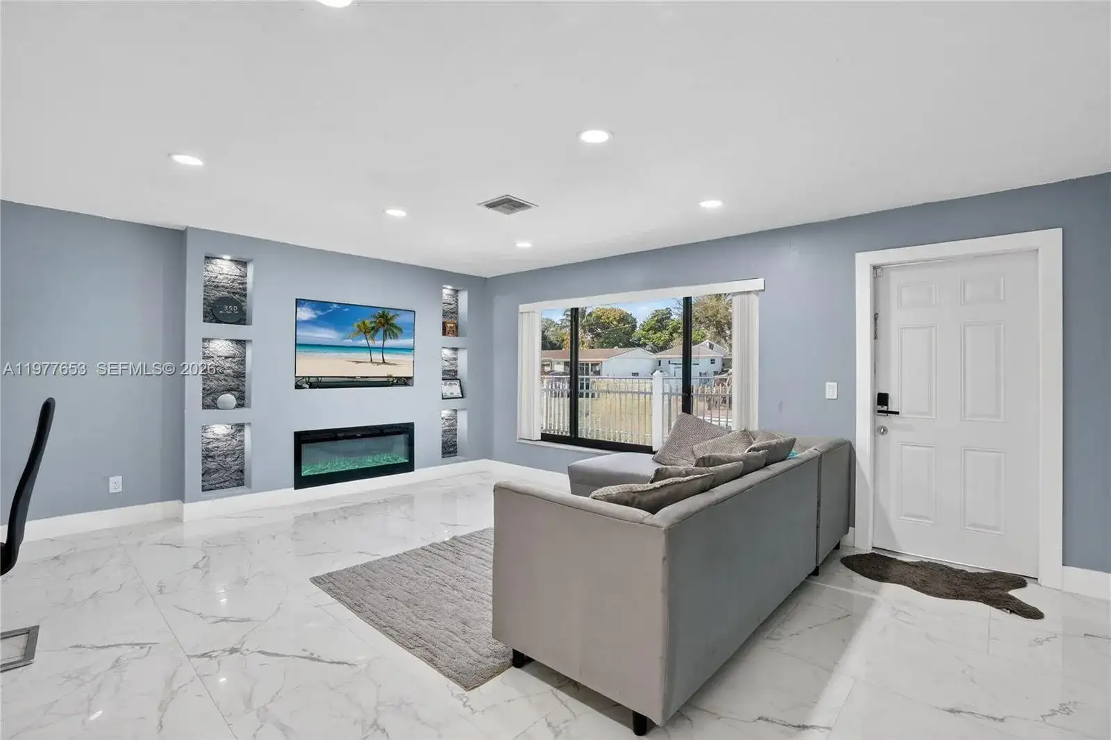 1318 13th St, West Palm Beach FL 33401 photo 4