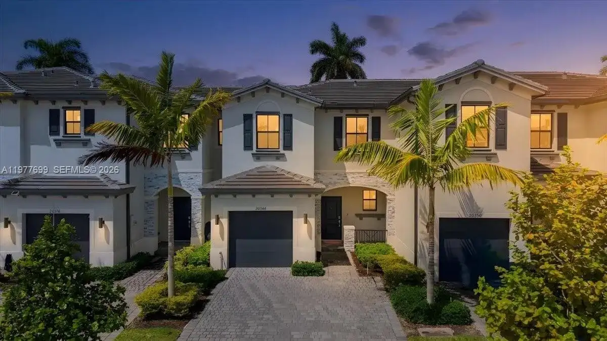 20344 NW 6th Pl, Miami Gardens FL 33169 photo 2
