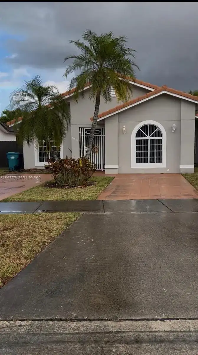 4911 SW 142nd Pl, Miami FL 33175 photo 2