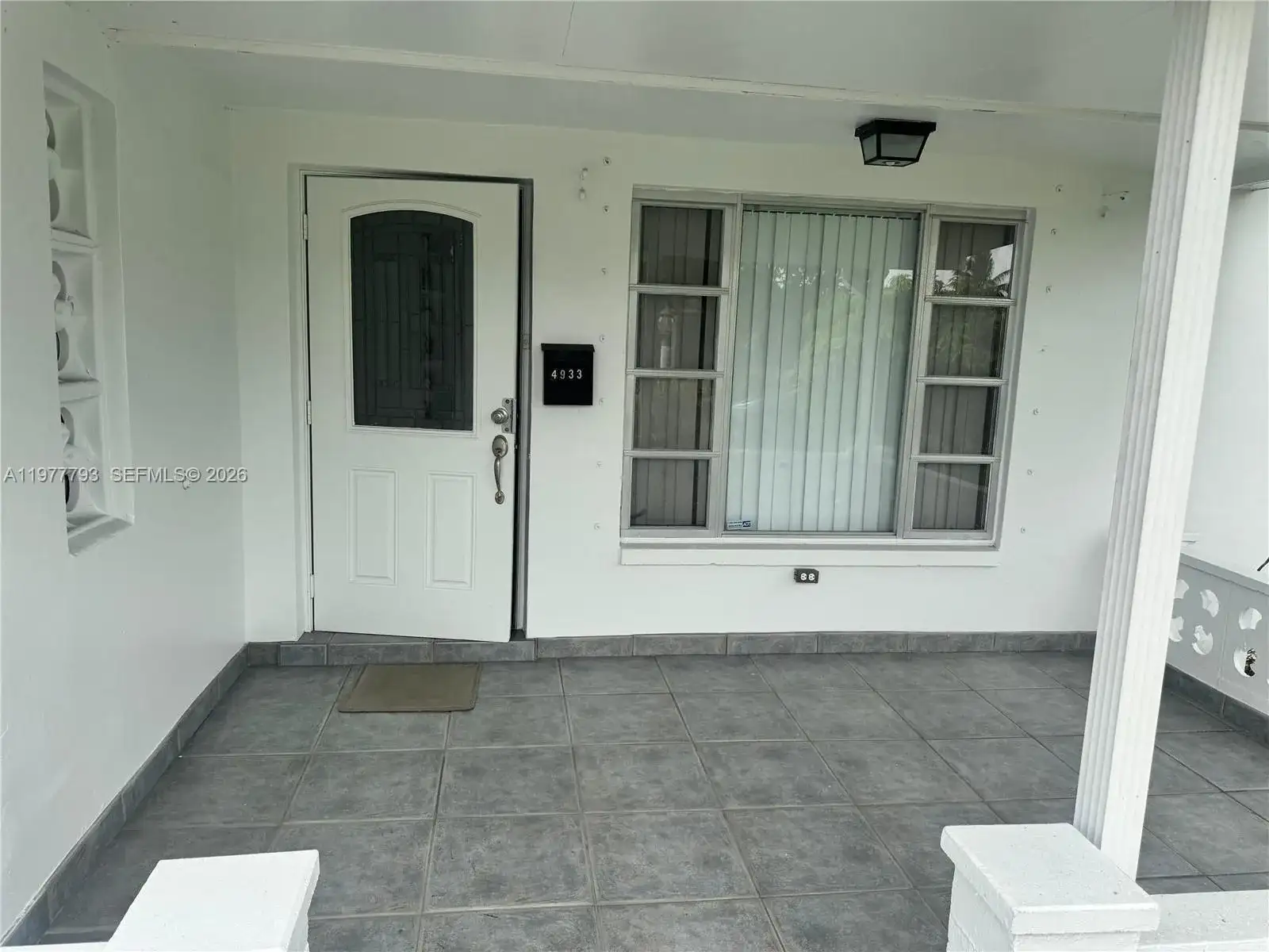 4933 NW 42nd St, Lauderdale Lakes FL 33319 photo 2