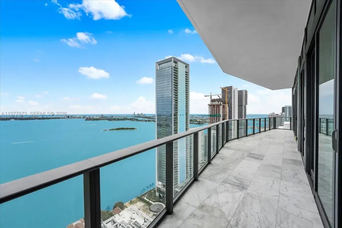460 NE 28th St # 4104, Miami FL 33137