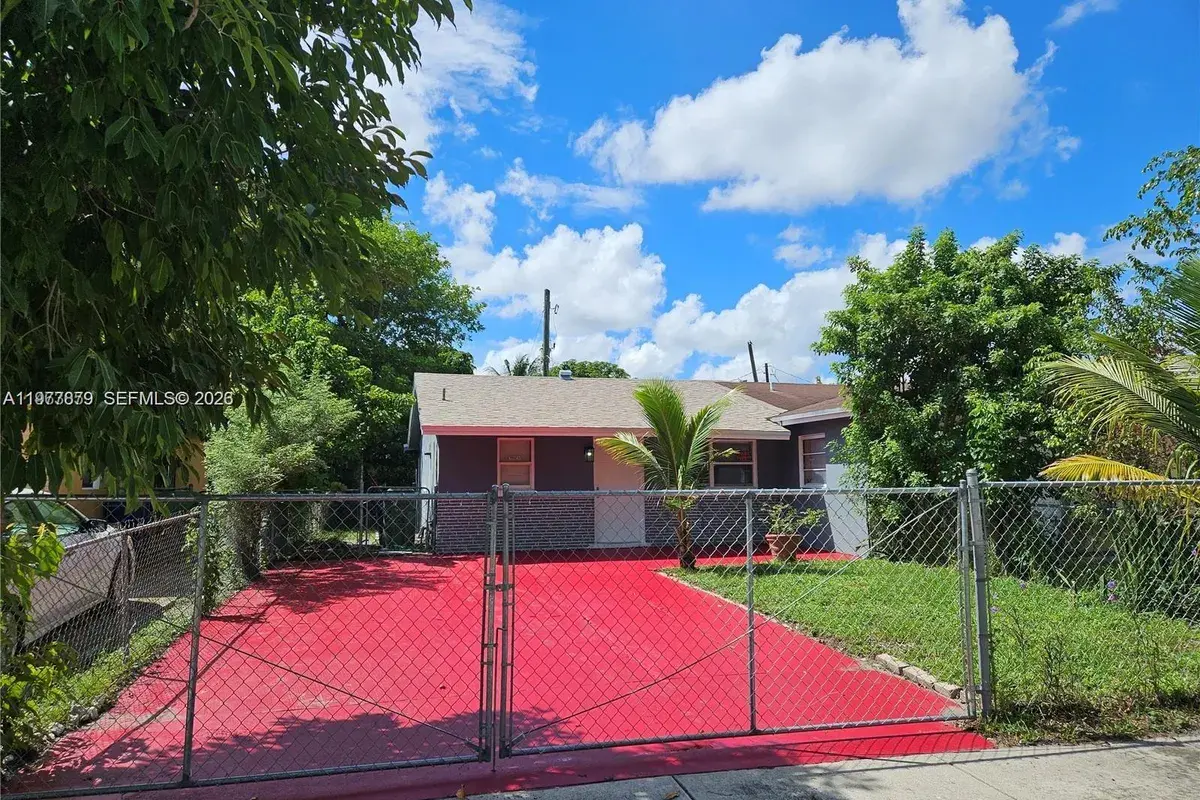 2121 NW 26th Ave, Fort Lauderdale FL 33311