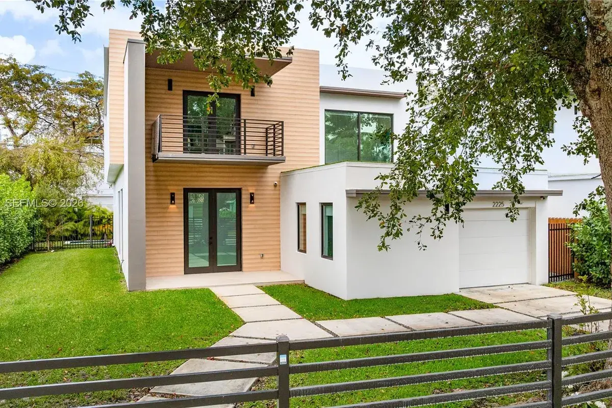 2225 SW 18th Ave, Miami FL 33145